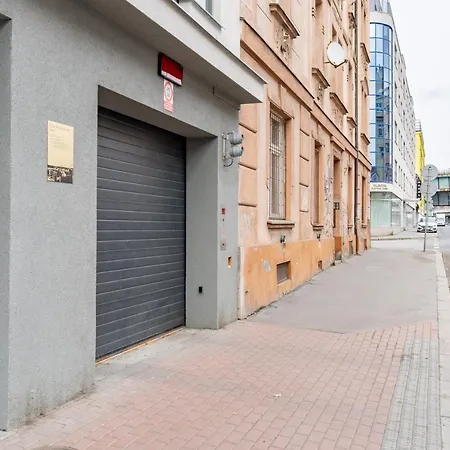 Brand New Studio Apartment #51 With Free Secure Parking In The Center Prag Exterior foto