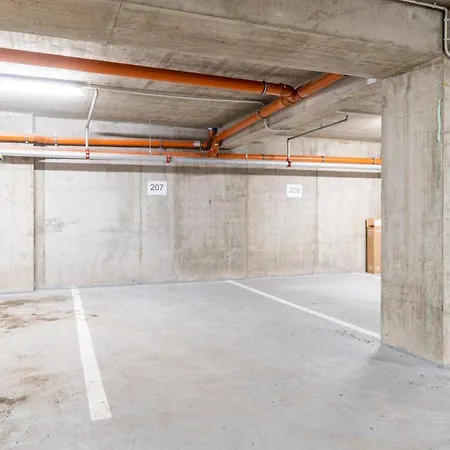 Brand New Studio Apartment #51 With Free Secure Parking In The Center Prag Exterior foto